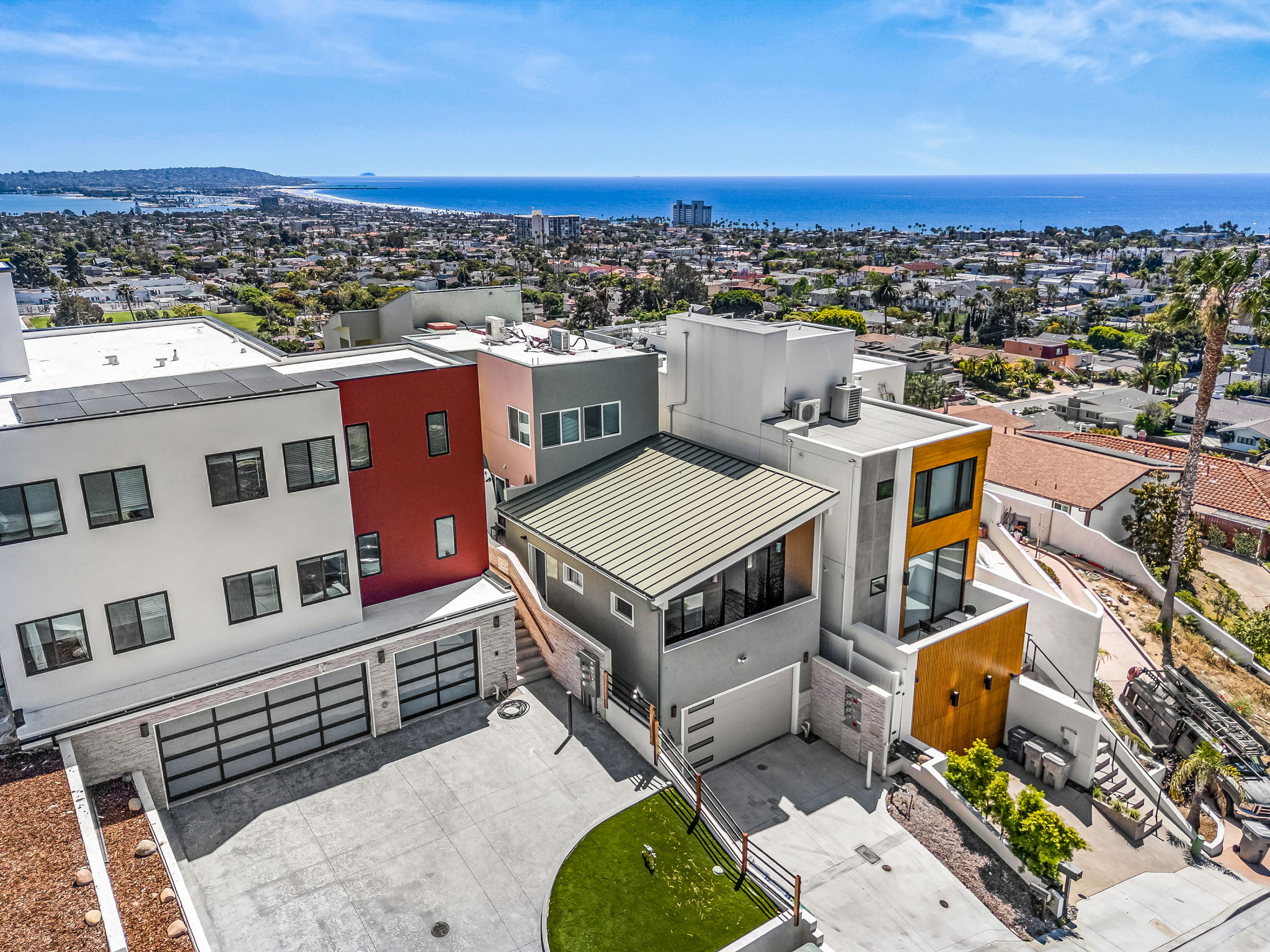 1243-1245 Van Nuys St-65