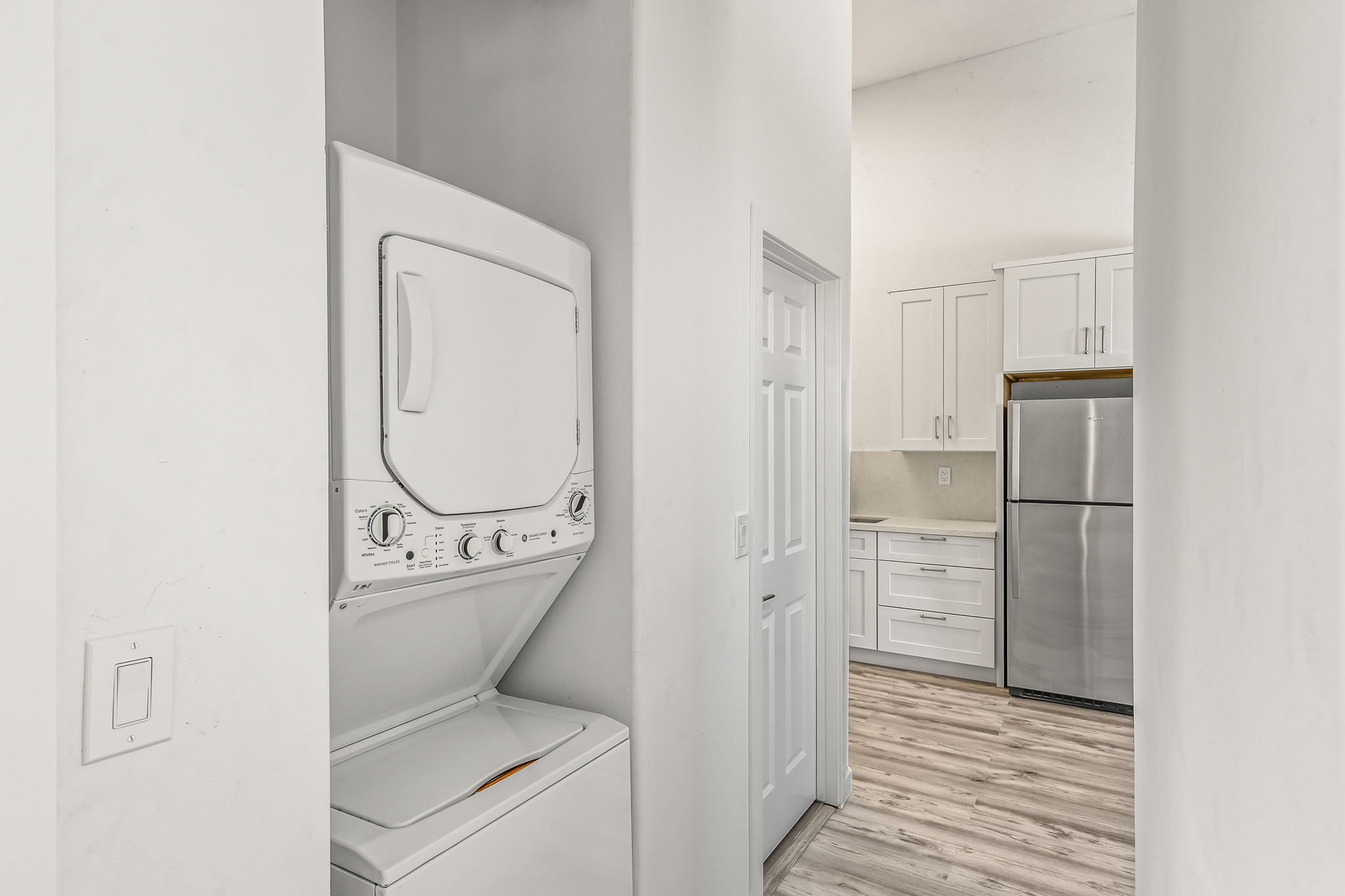 1243-1245 Van Nuys St-39