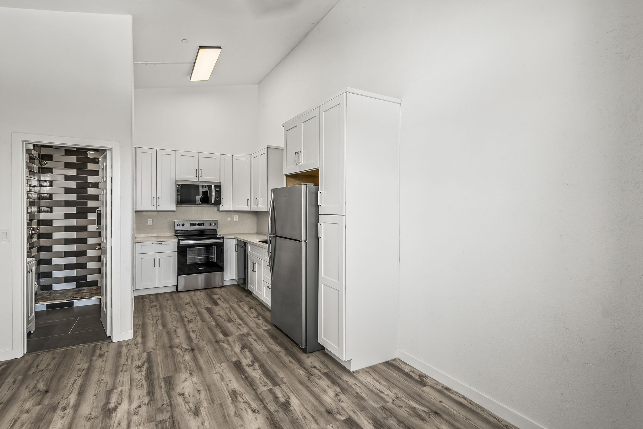 1243-1245 Van Nuys St-32