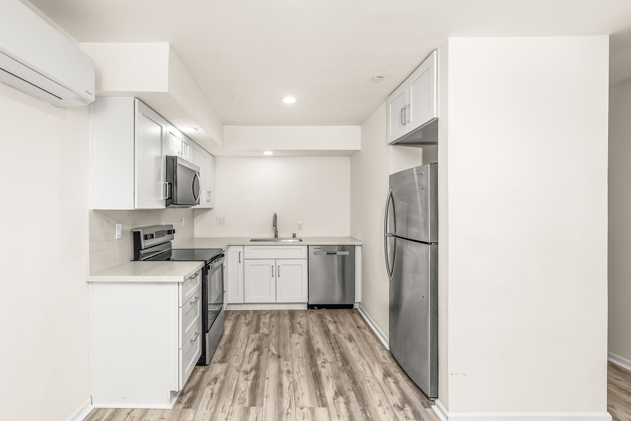 1243-1245 Van Nuys St-2