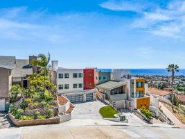 1243-1245 Van Nuys St-58