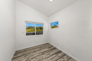 1243-1245 Van Nuys St-43