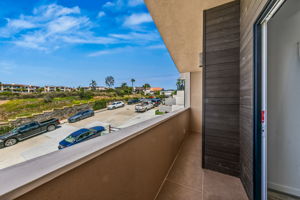 1243-1245 Van Nuys St-34