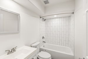 1243-1245 Van Nuys St-11