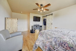  Photo 43
