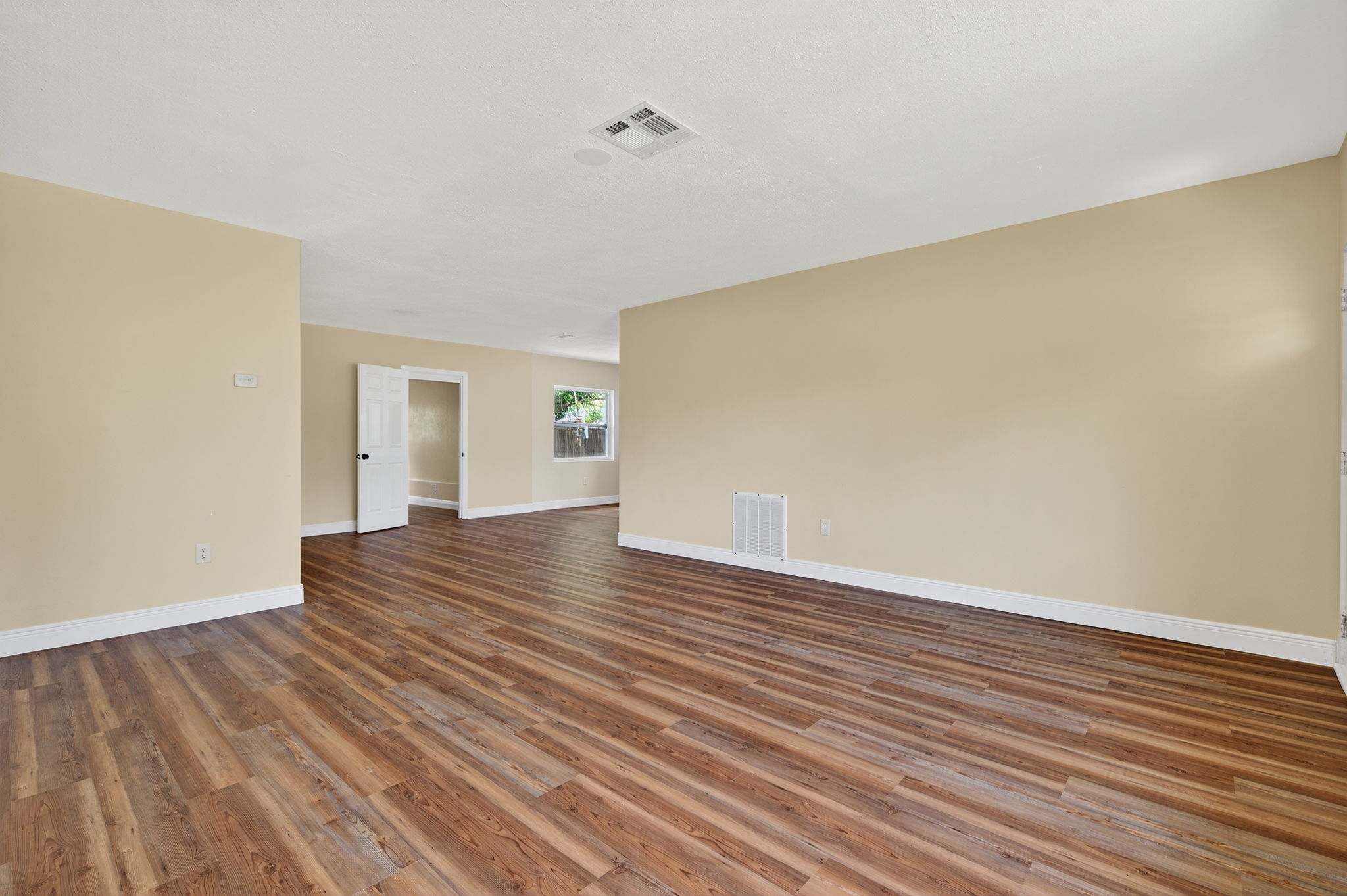 Interiors (2)