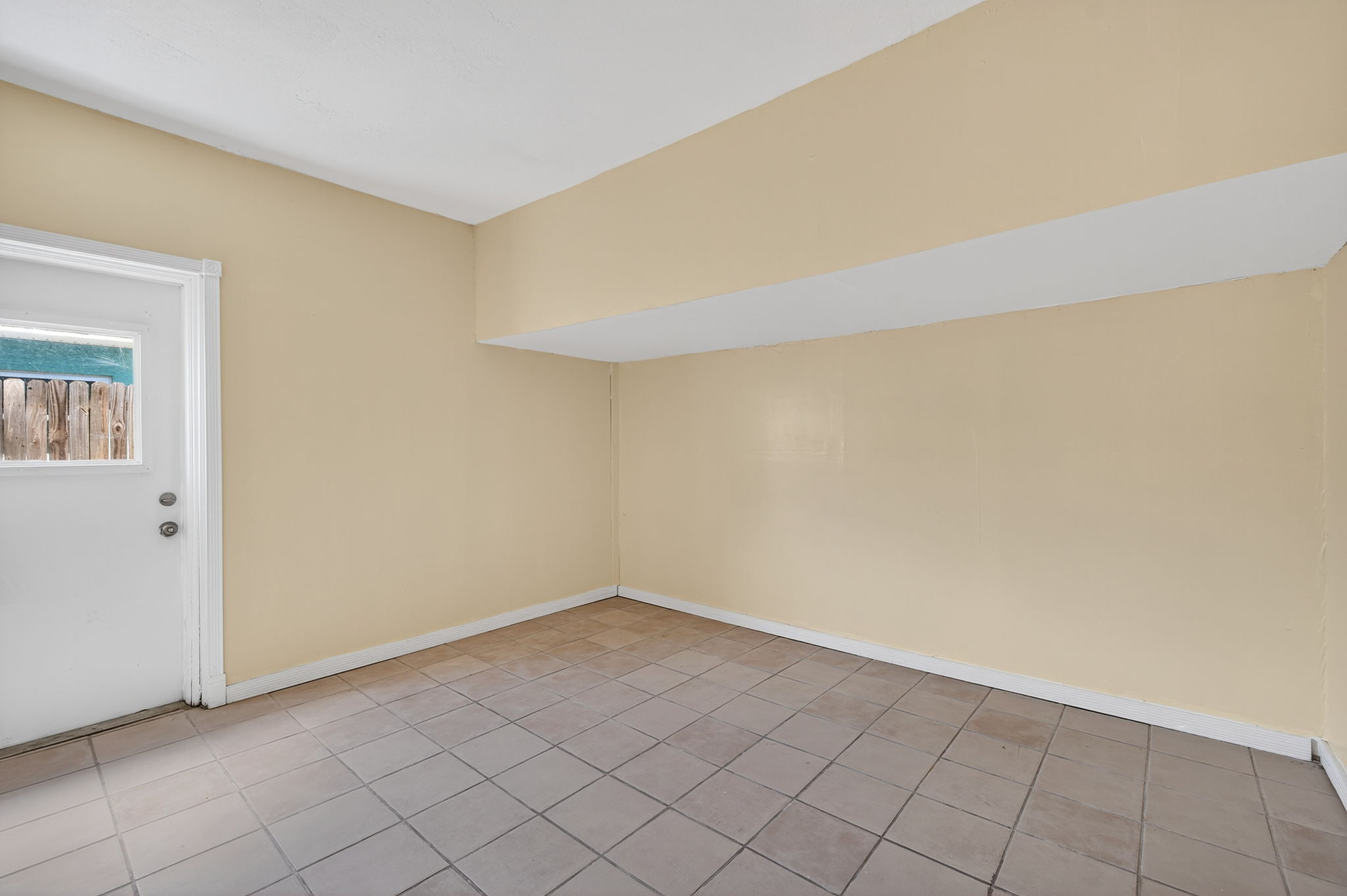 Interiors (19)