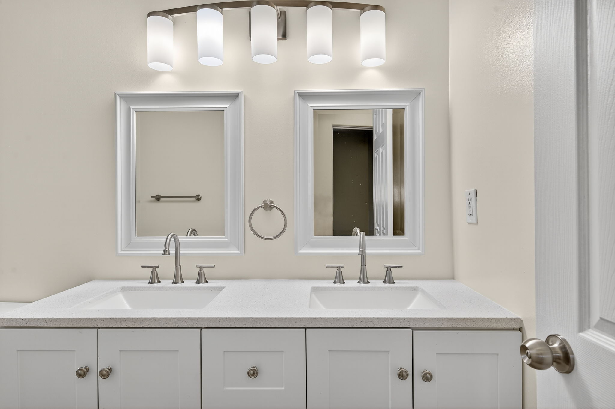 Interiors (24)