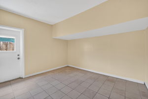 Interiors (19)