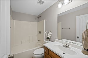  Photo 36