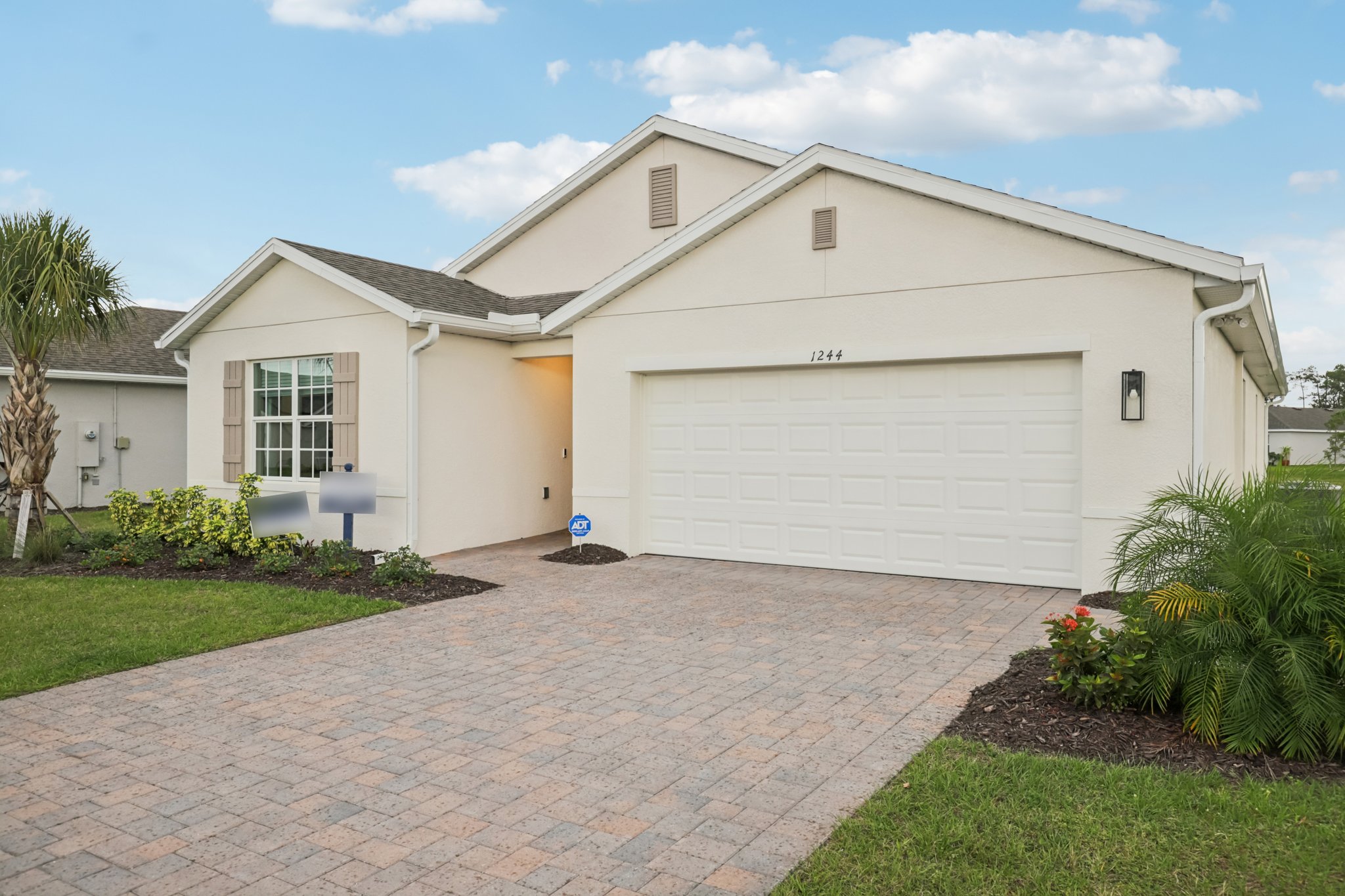 Brumfield Xing-S1401-003.jpg