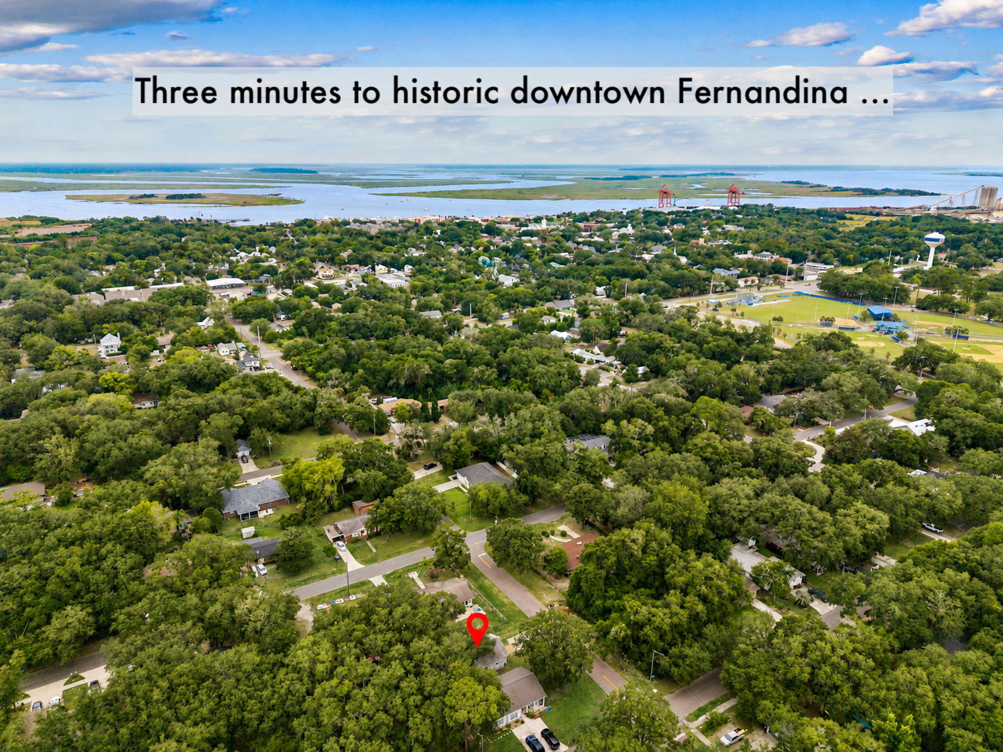 Historic downtown Fernandina is just three minutes away, bringing dining, shopping and waterfront events within easy reach