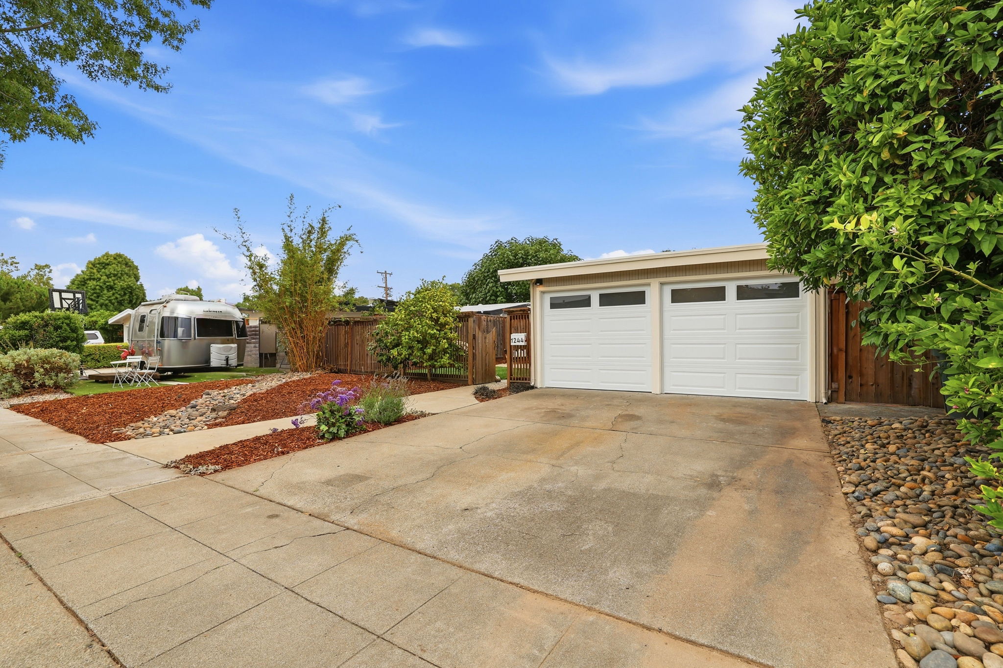 002_F8_1244 Parkington Ave