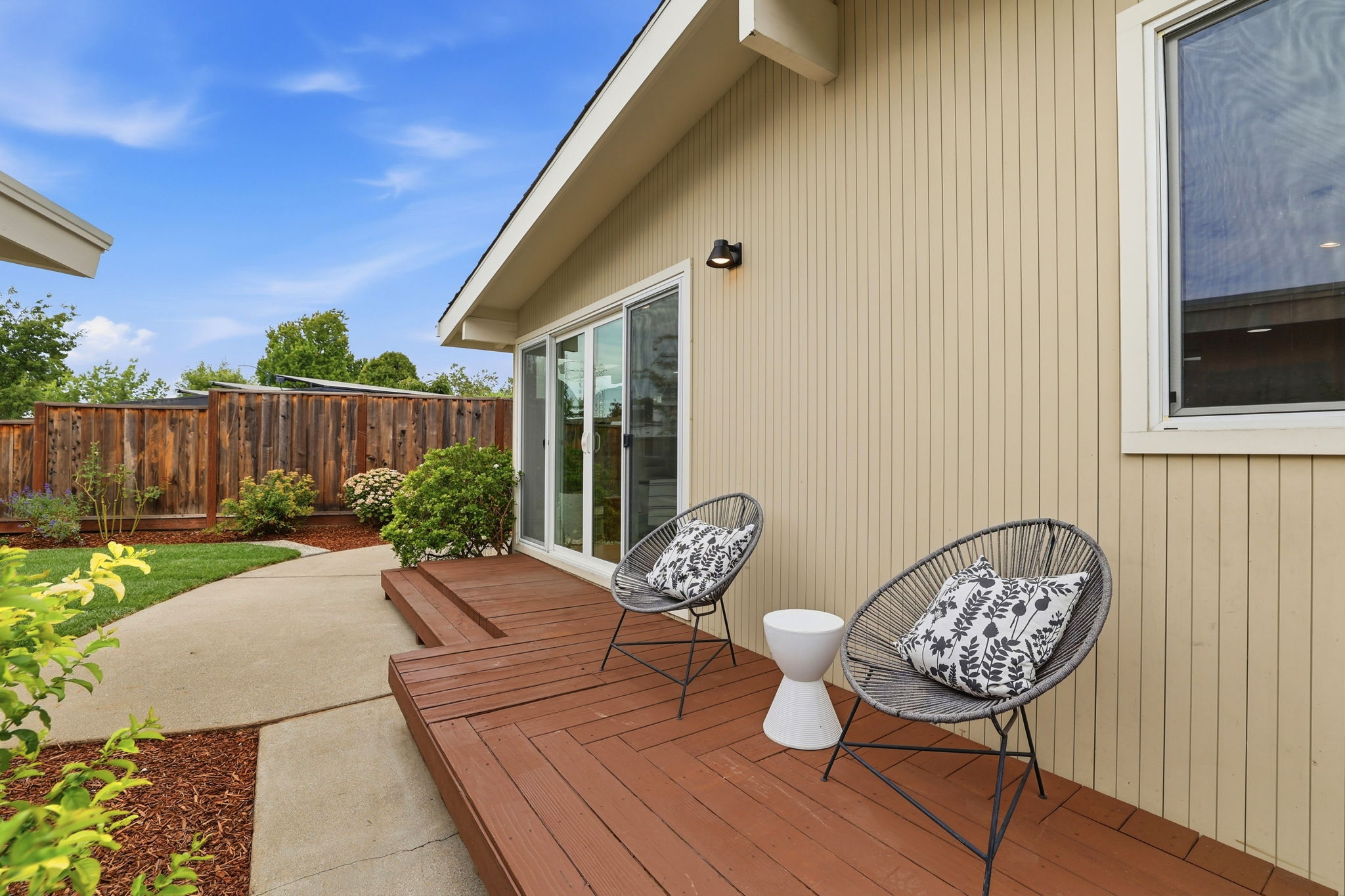 009_F8_1244 Parkington Ave
