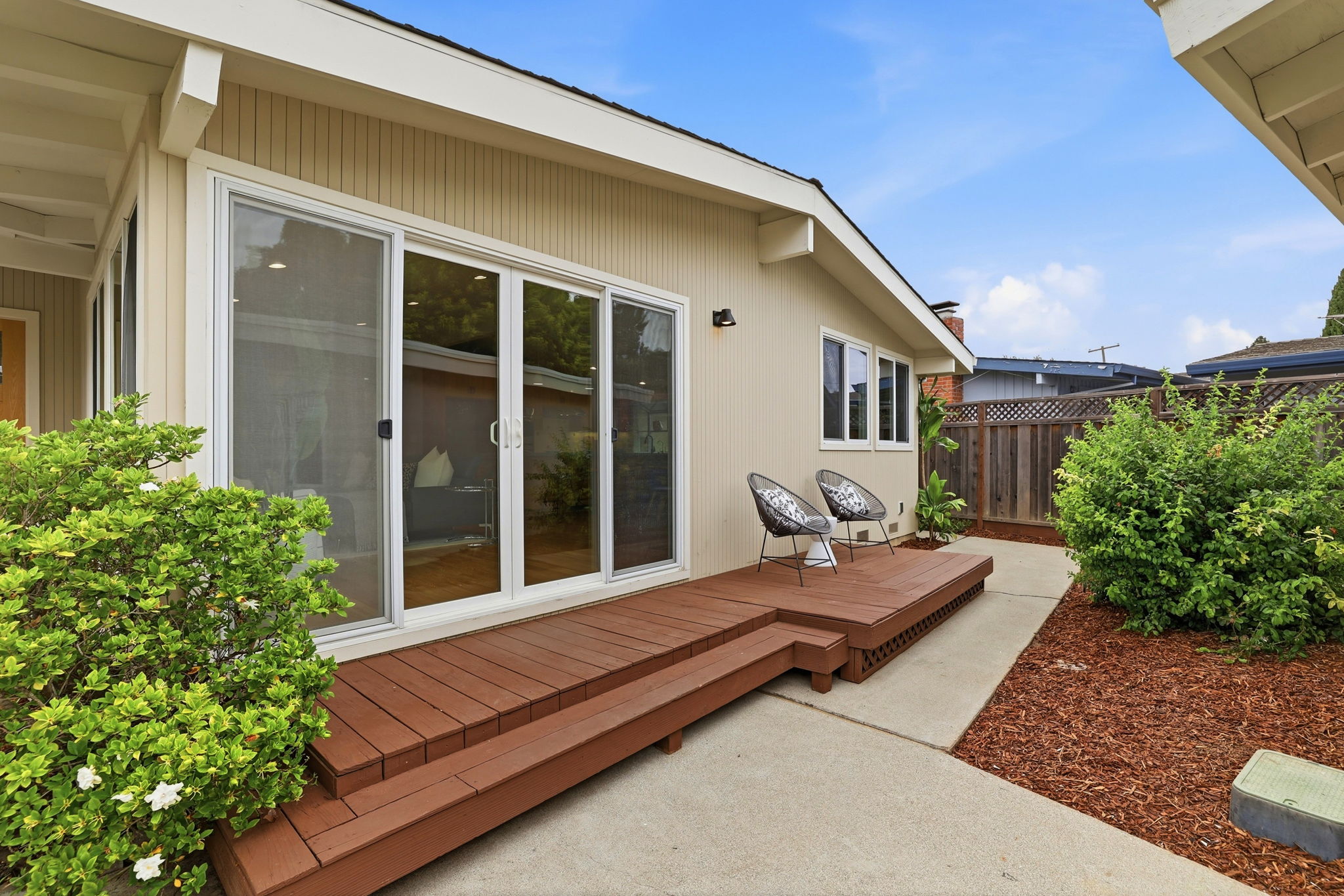010_F8_1244 Parkington Ave