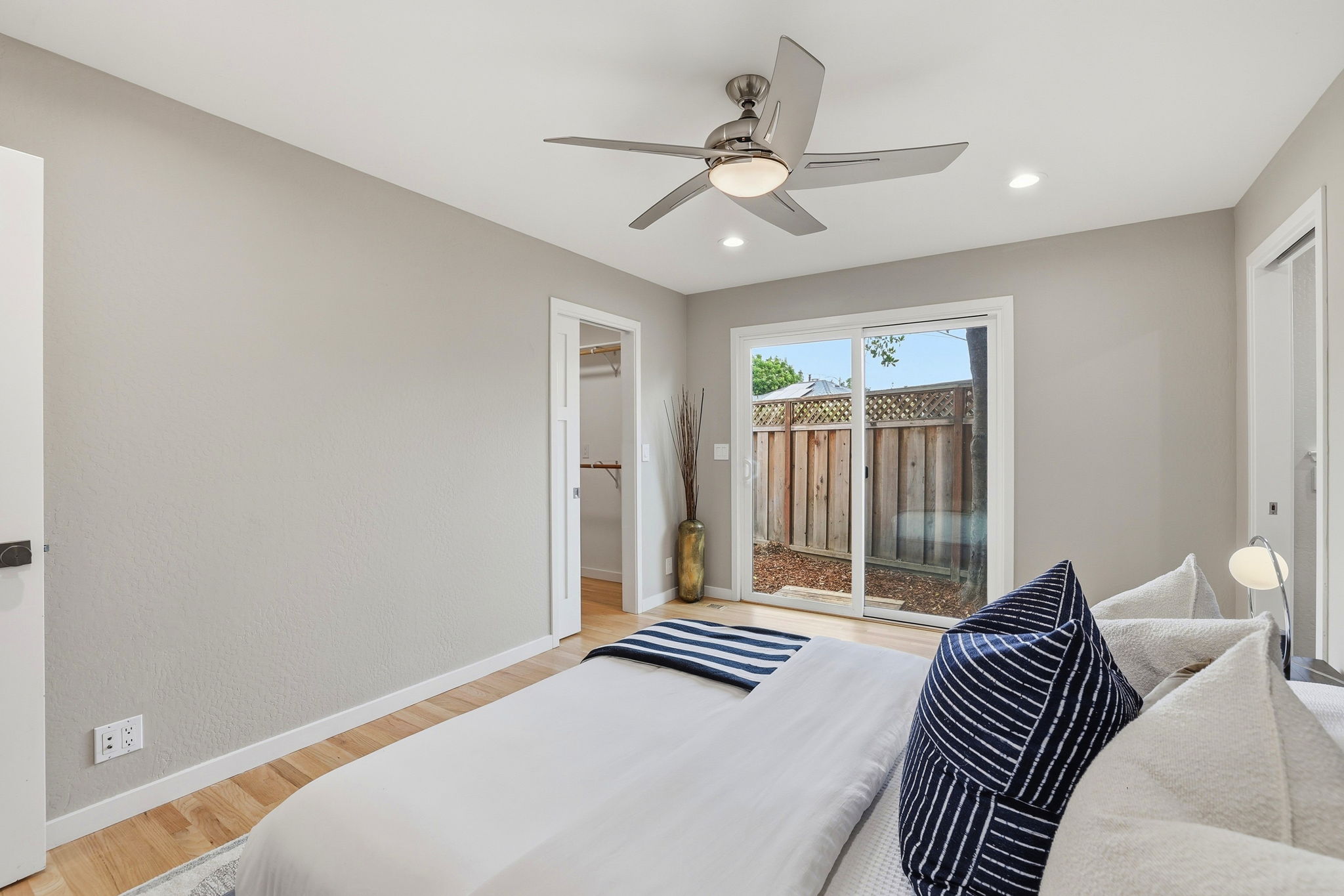 032_F8_1244 Parkington Ave