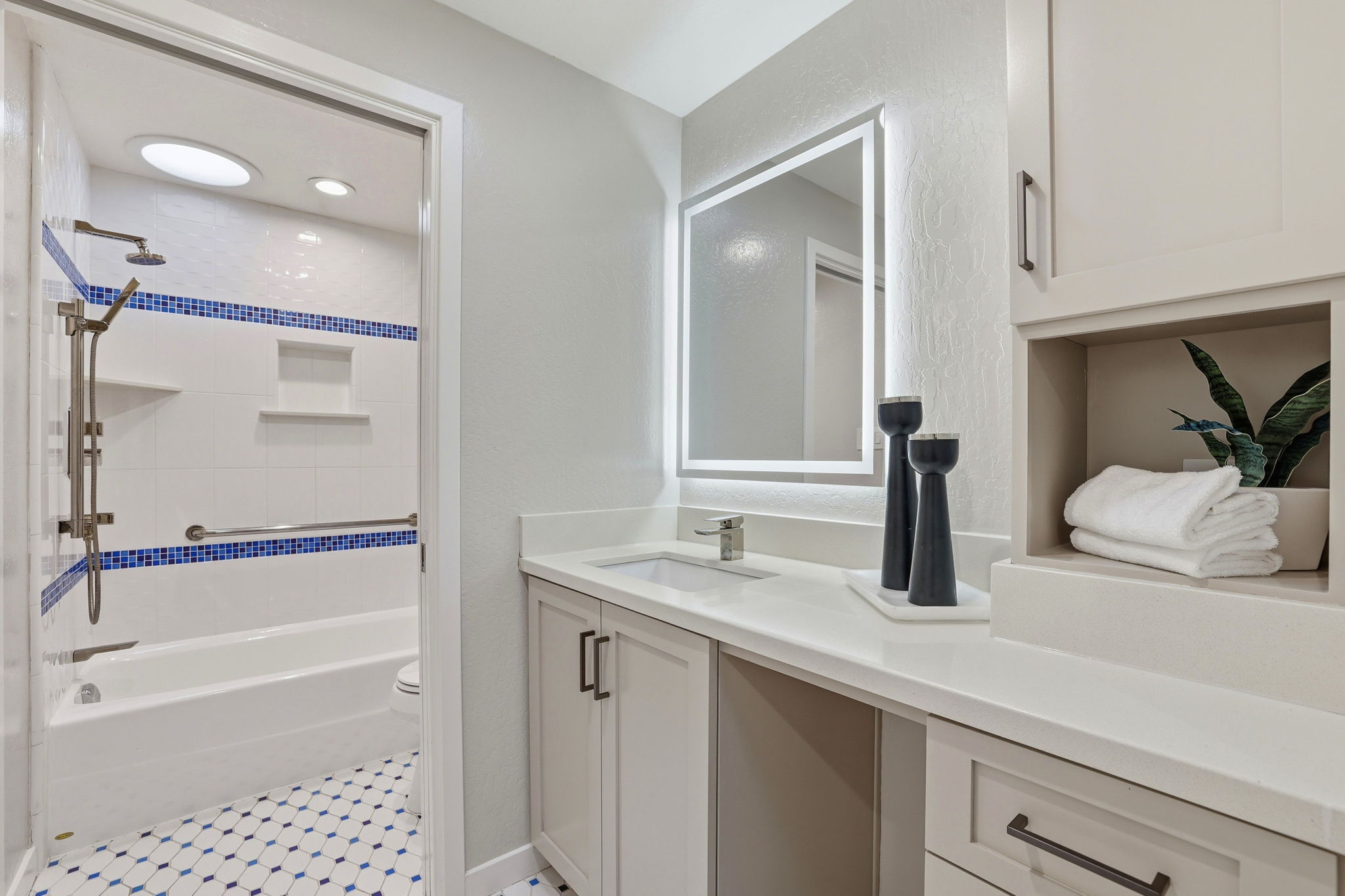 036_F8_1244 Parkington Ave