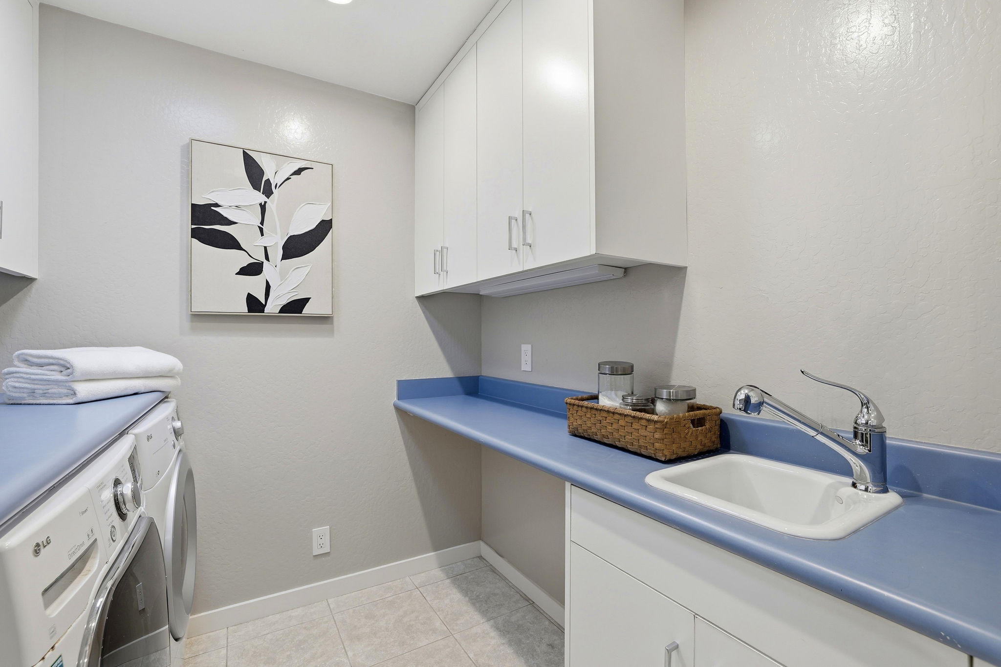 043_F8_1244 Parkington Ave