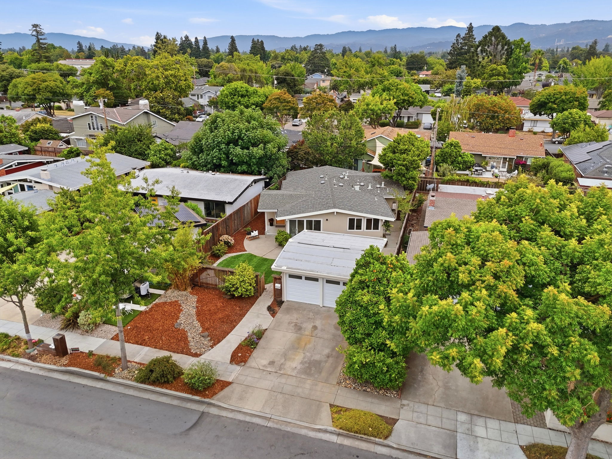 004_F8_AERIAL_1244 Parkington Ave