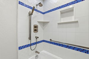 040_F8_1244 Parkington Ave