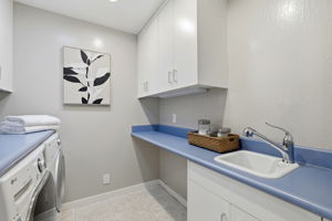 043_F8_1244 Parkington Ave