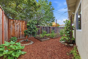 047_F8_1244 Parkington Ave