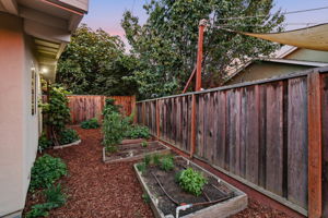010_F8_TWILIGHT_1244 Parkington Ave