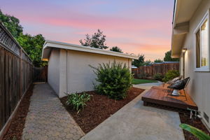 024_F8_TWILIGHT_1244 Parkington Ave