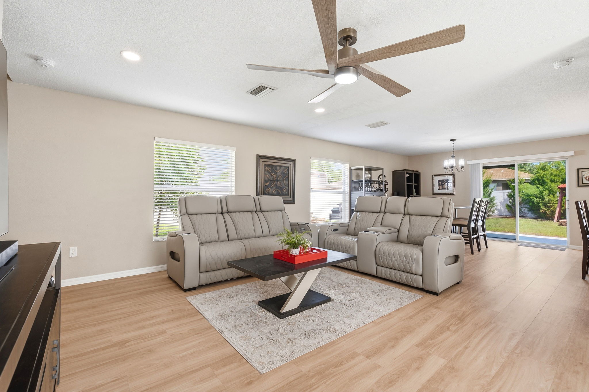Interiors (10)