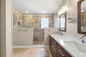 Interiors (44)