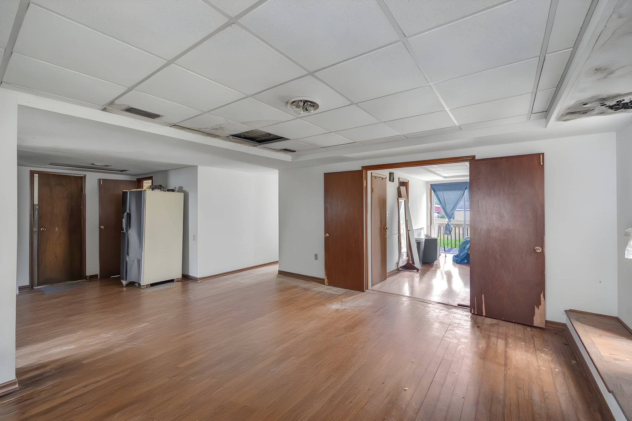 Candy Smith 12448 Kelso Rd Interior-15 furniture removed.jpeg