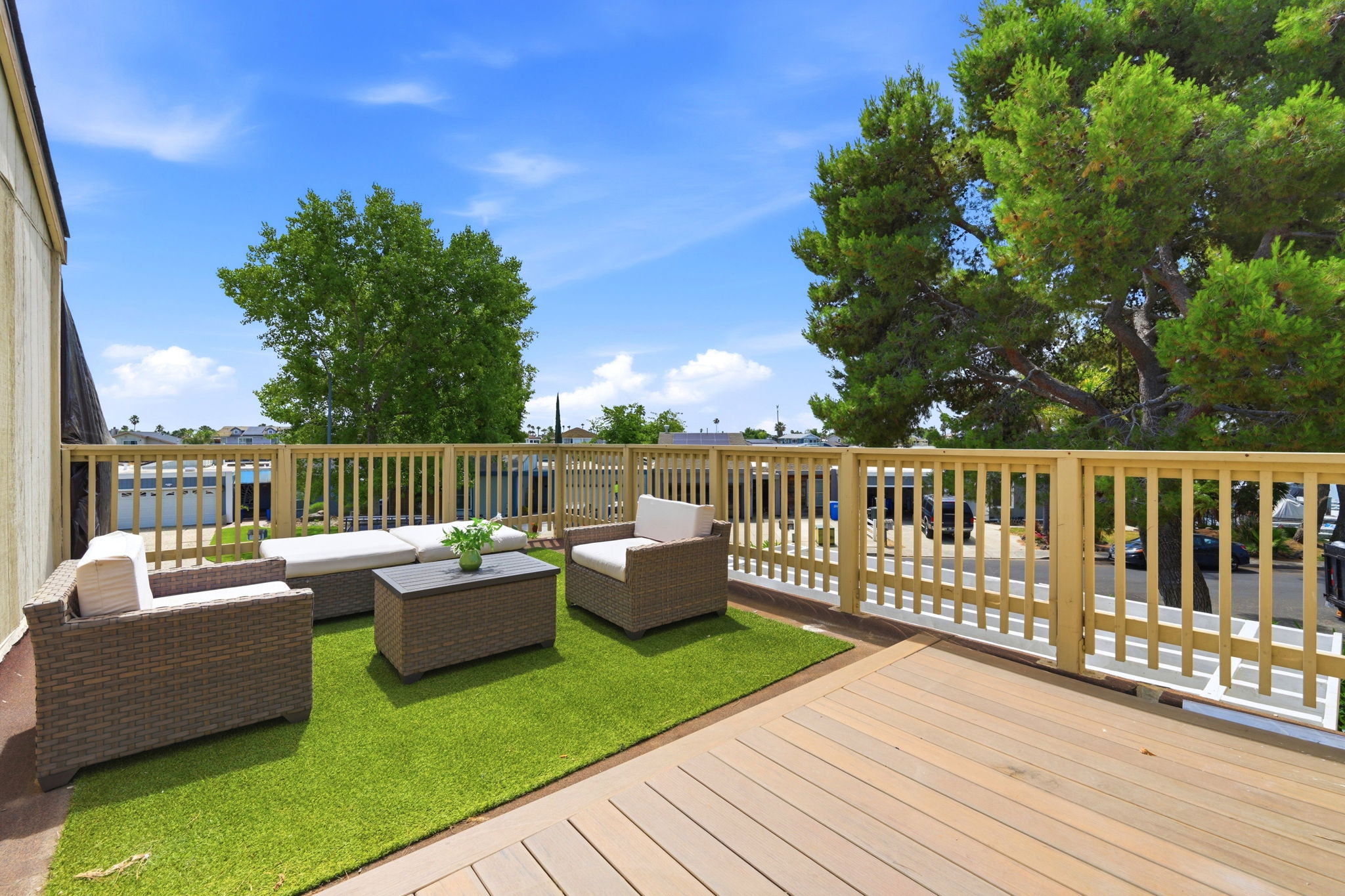 036_F8_1245 Marina Cir