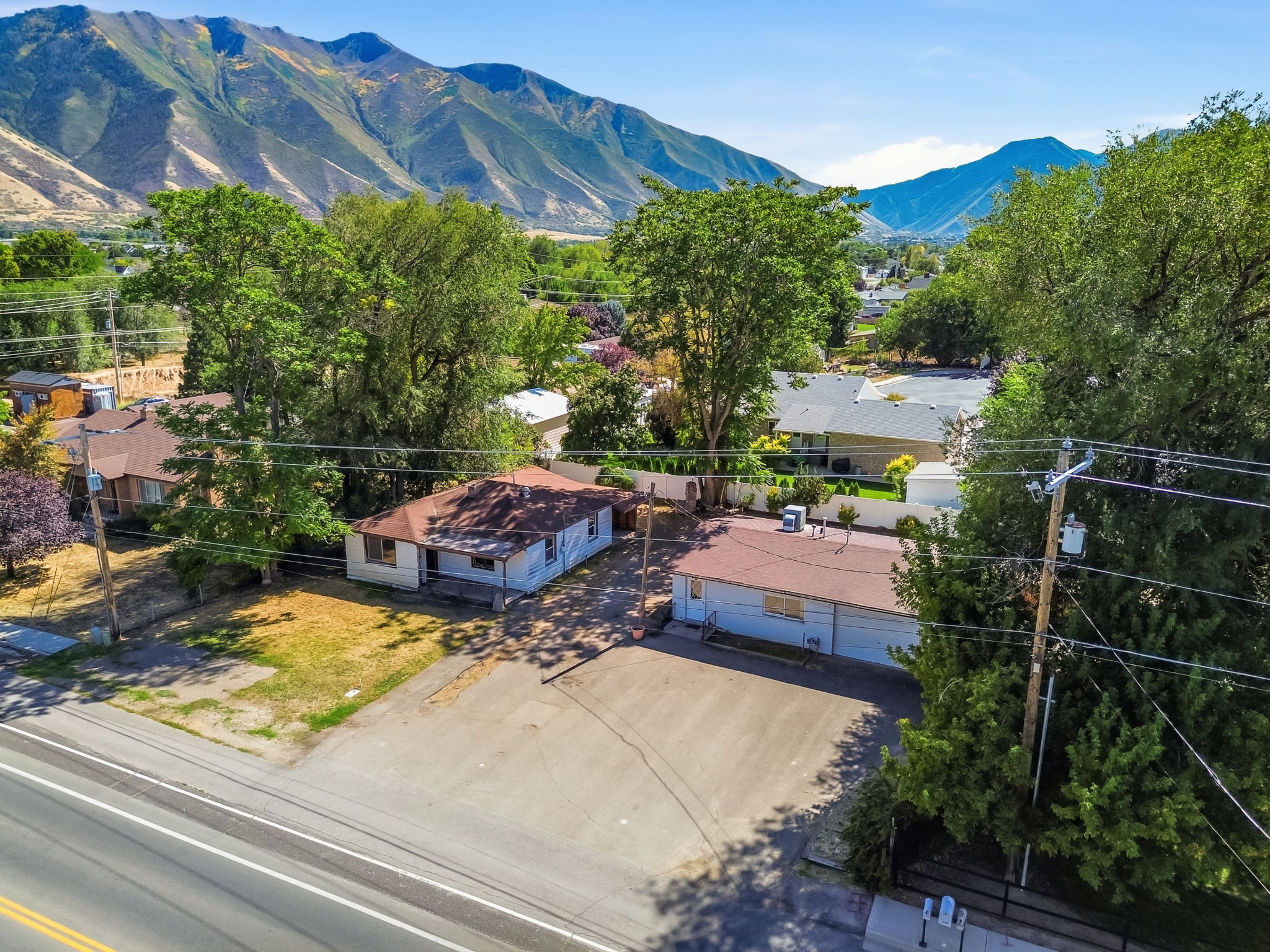 Great location in Mapleton