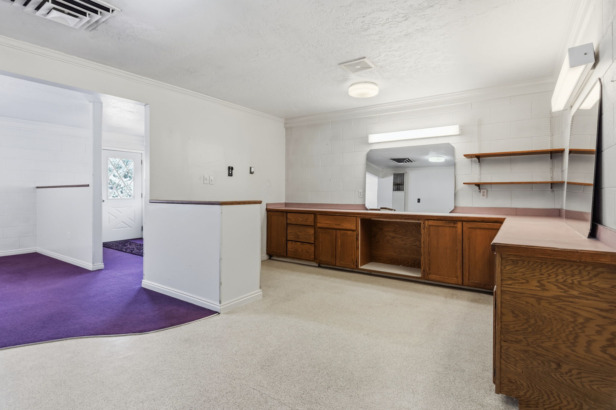 Beauty Shop Detached, Separate Utilities