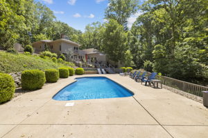 1245 Walnut Hill Farm Dr, Chesterfield, MO 63005, USA Photo 52