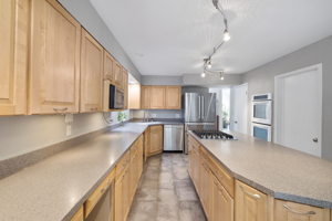 1245 Walnut Hill Farm Dr, Chesterfield, MO 63005, USA Photo 9