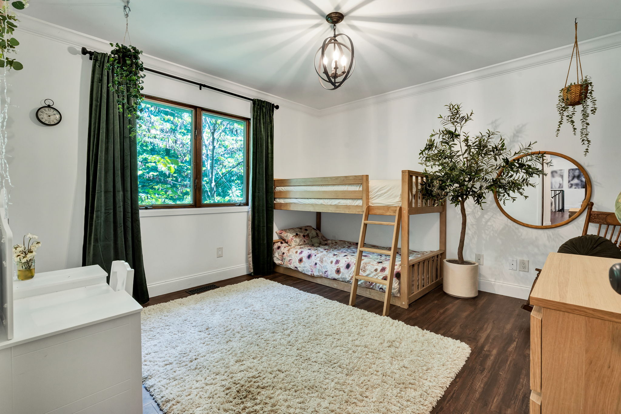  Photo 46