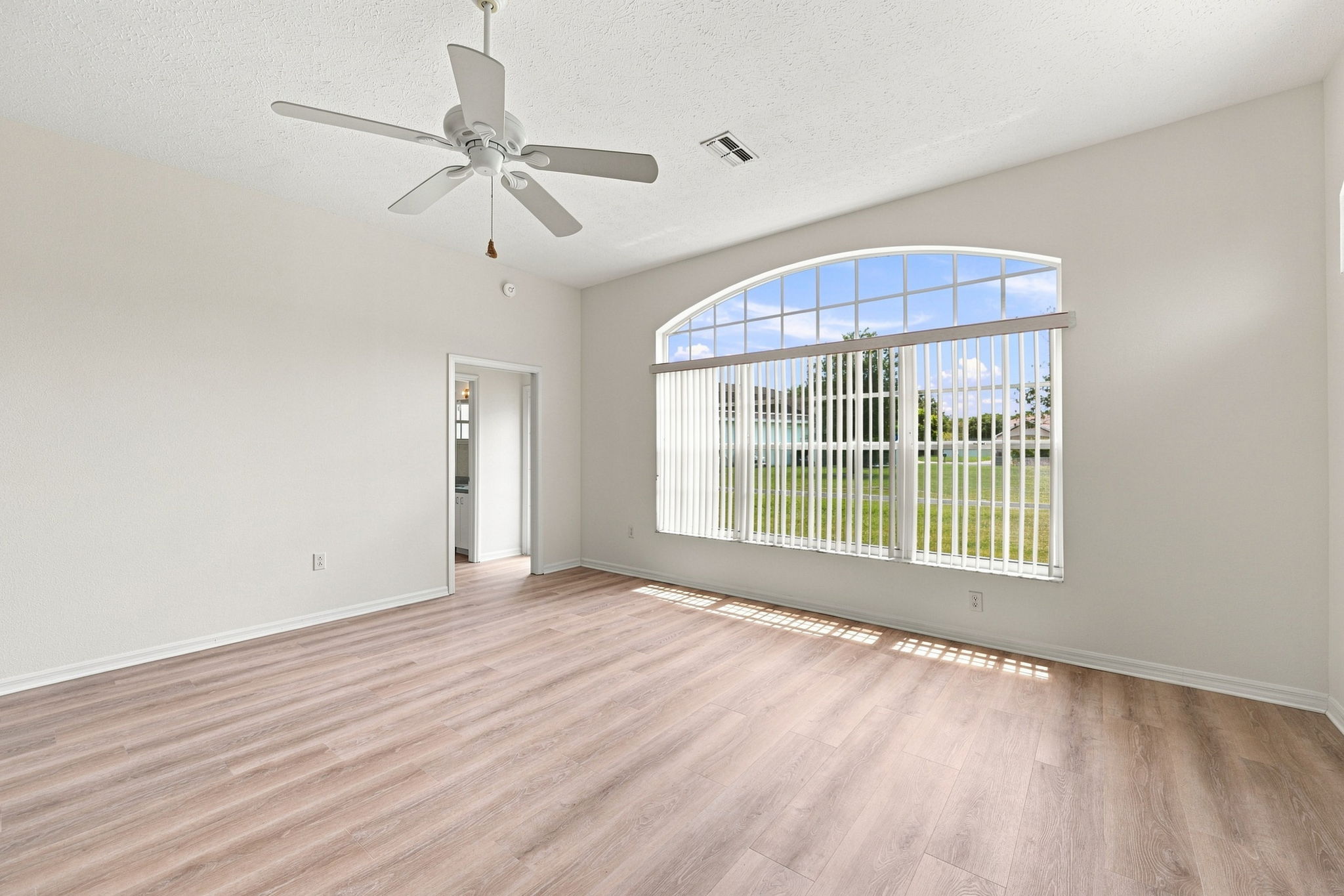 Family Room4