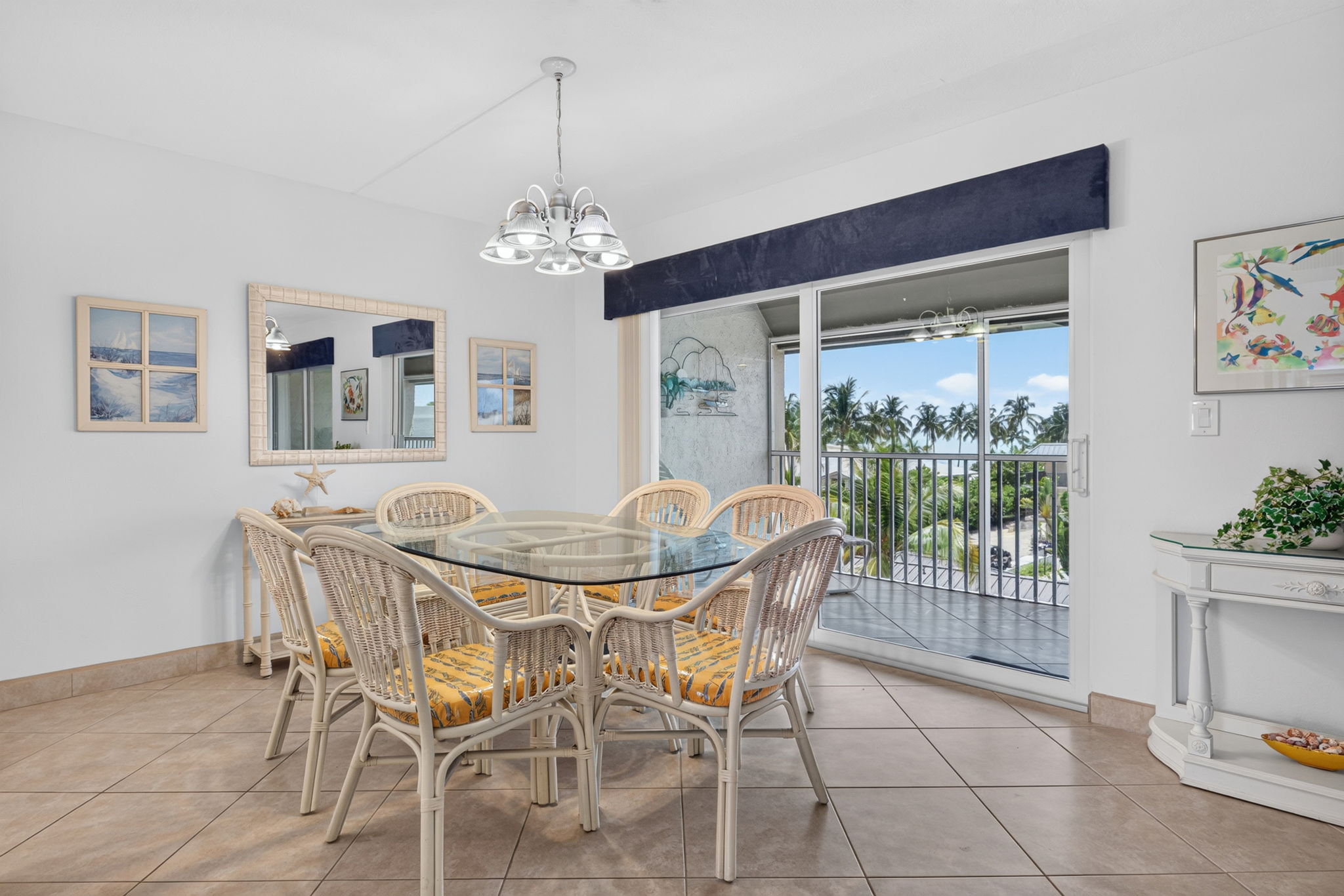 Dining Room 1 of 2