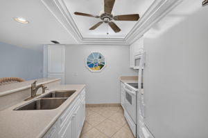 Kitchen 1 of 2