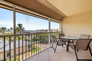 Lanai 1 of 3
