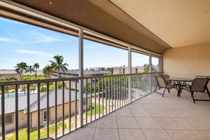 Lanai 3 of 3