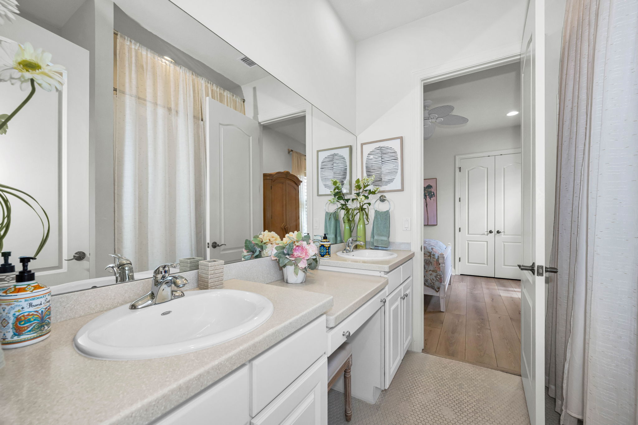 Jack and Jill Bathroom 3a