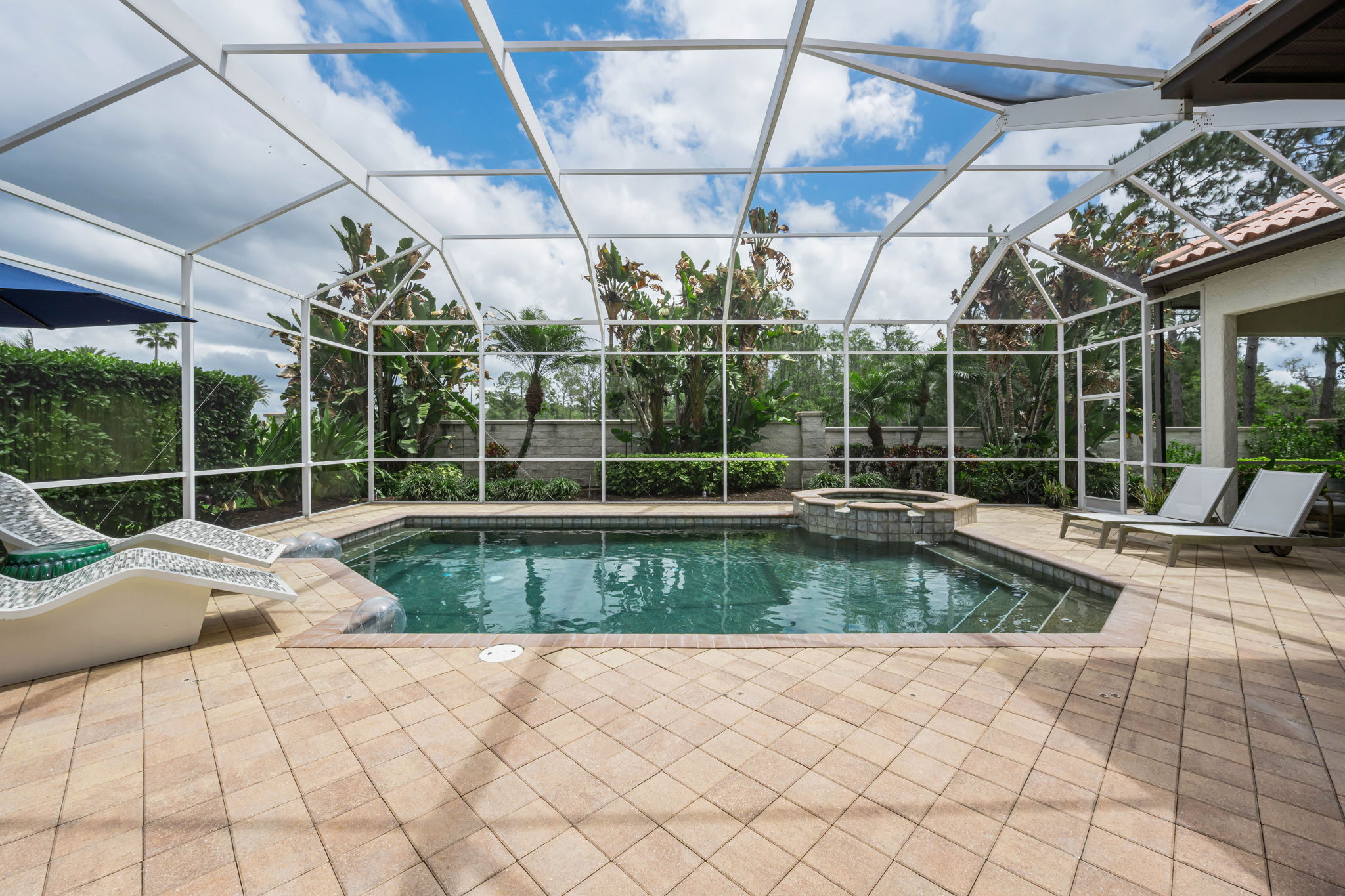 Pool 1