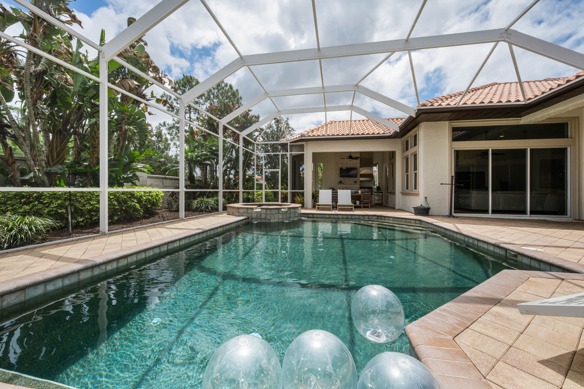 Pool 4