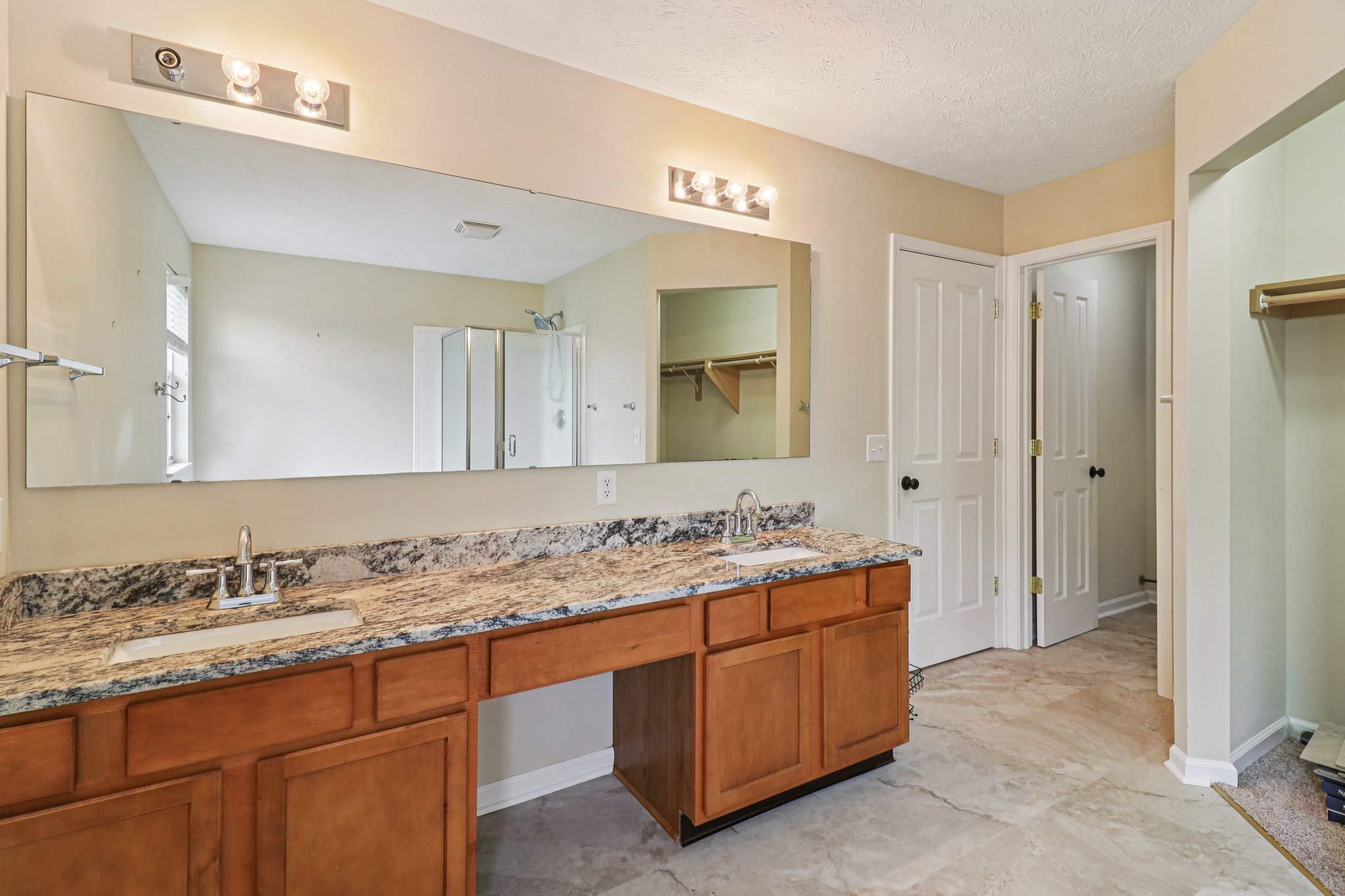 Valdosta Pl-S0107-041.jpg
