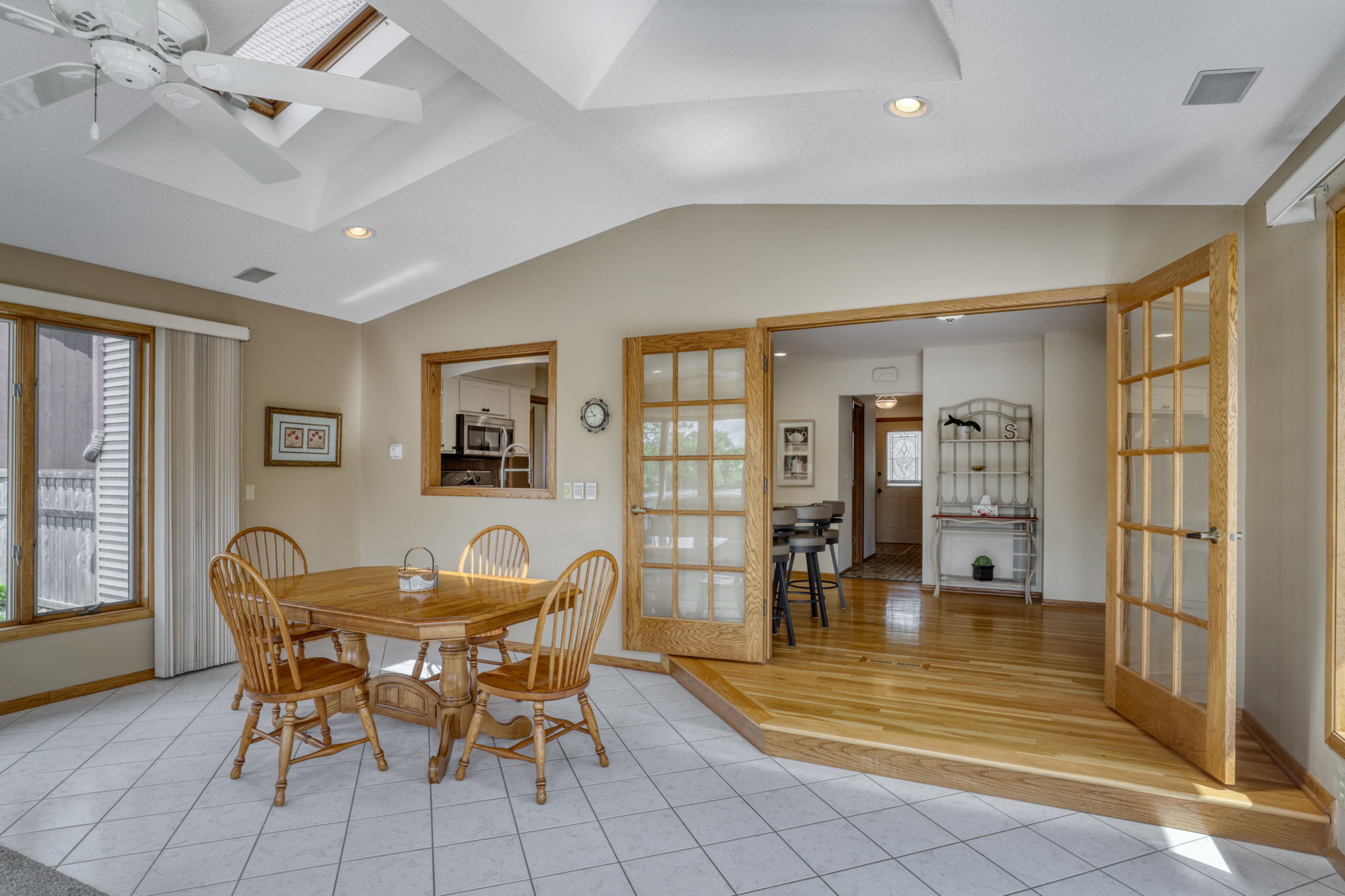 1246 Willow Ln, Roseville, MN 55113, USA Photo 33
