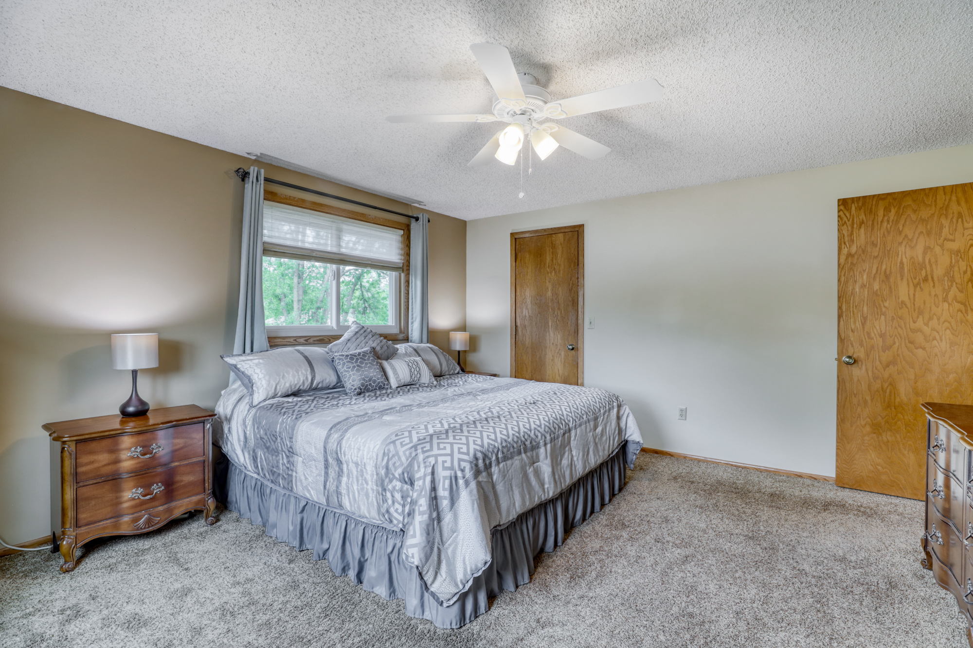 1246 Willow Ln, Roseville, MN 55113, USA Photo 37