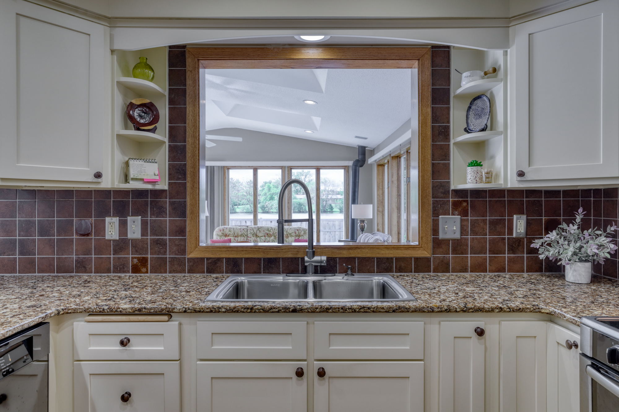 1246 Willow Ln, Roseville, MN 55113, USA Photo 16