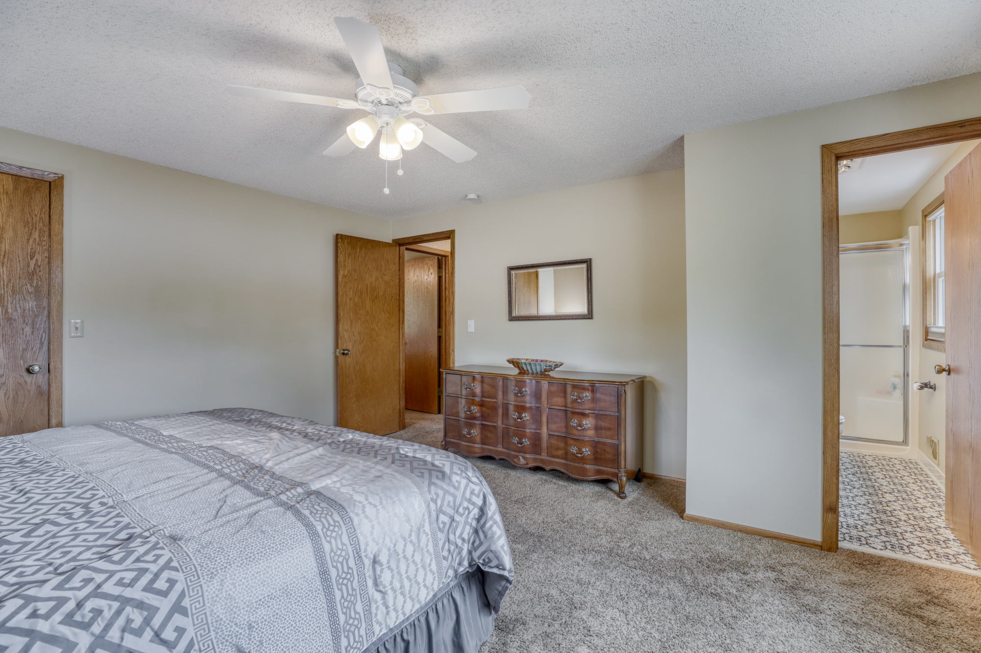 1246 Willow Ln, Roseville, MN 55113, USA Photo 38